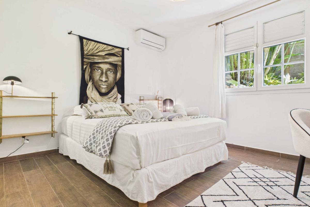 Location Villa 3 chambres Trois Ilets chambre 1  couloir à gauche